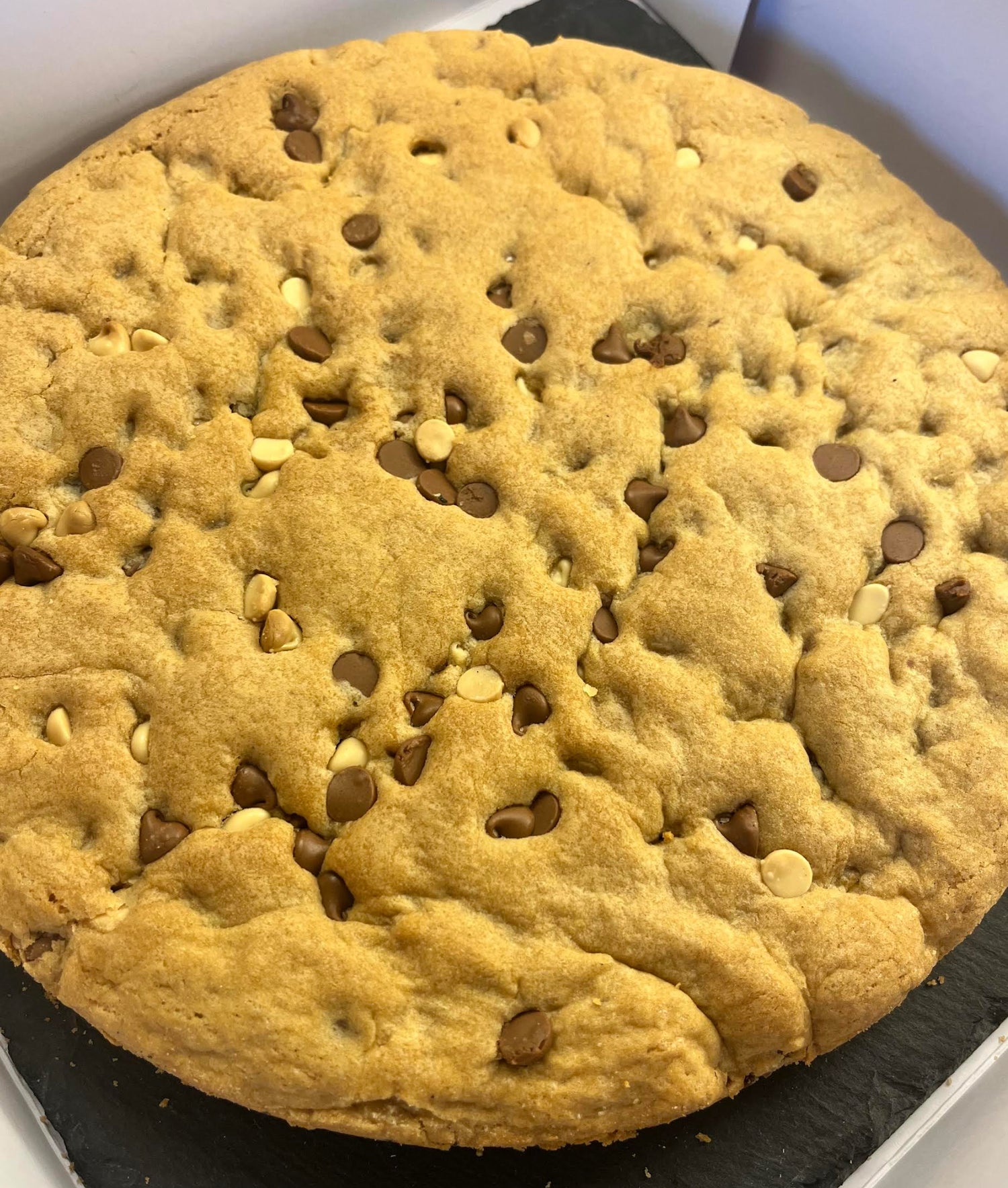 Giant cookie